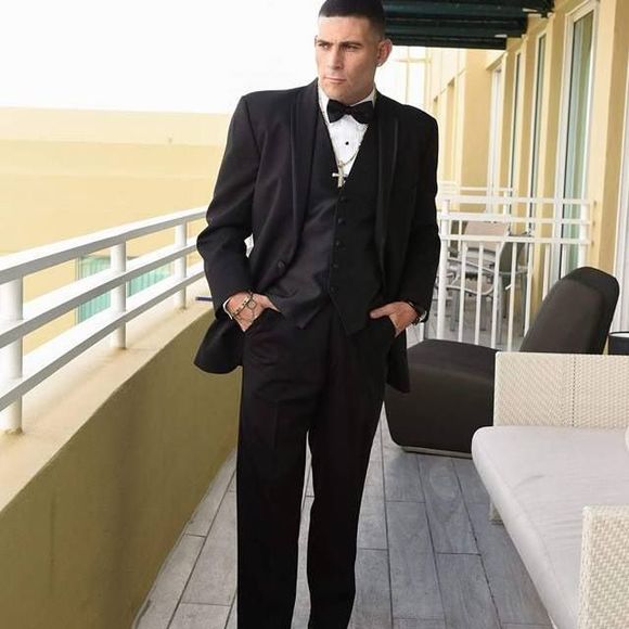 Meet your Posher, Robert - Picture 1 of 1